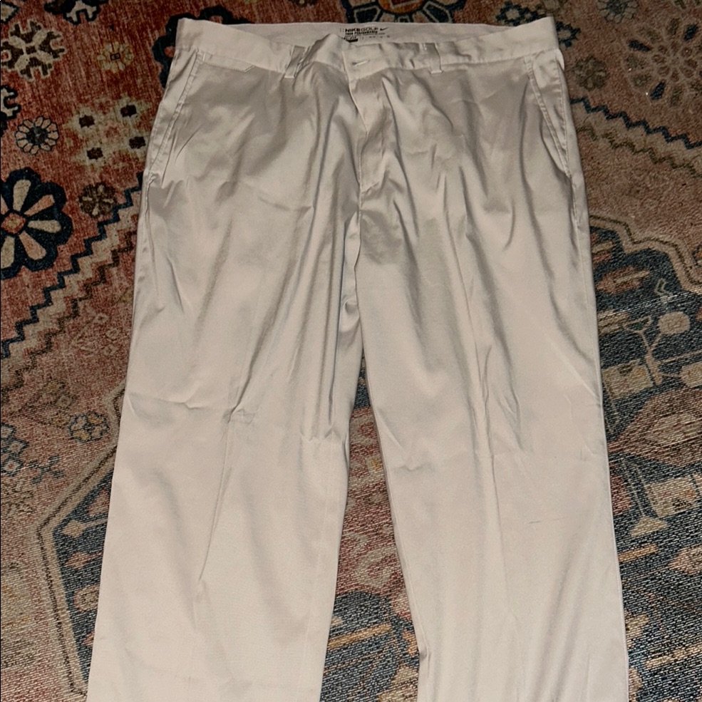 Nike Cream Chinos Relaxed Fit